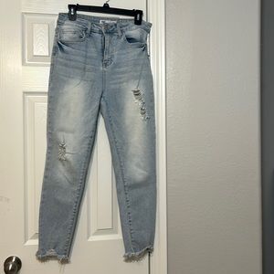 High Rise Light Wash Ankle Length Jeans